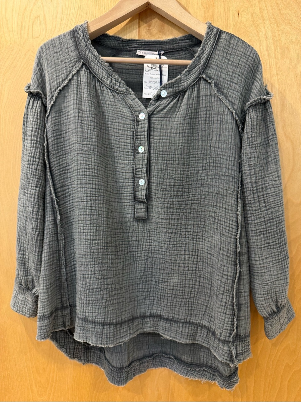 Grey textured cotton long-sleeve pullover